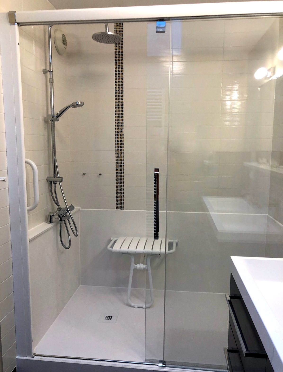 Douche sécurisée pour personne âgée